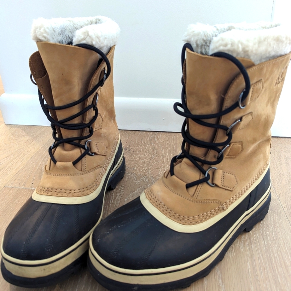 Sorel Caribou Women's Boots Size 10.5
